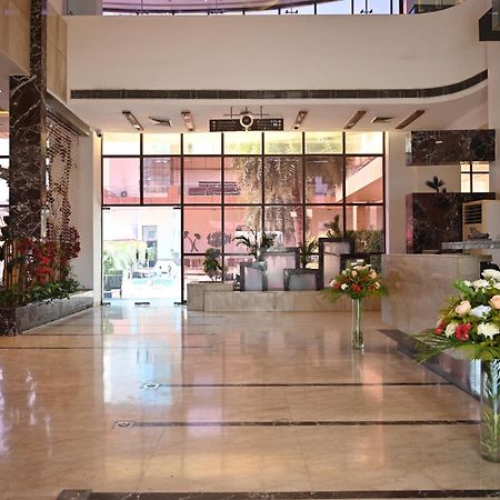 Club Florence Gurgaon Eksteriør bilde